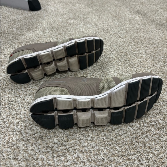 On Running Women’s Tan and Gray Sneakers - Picture 3 of 5